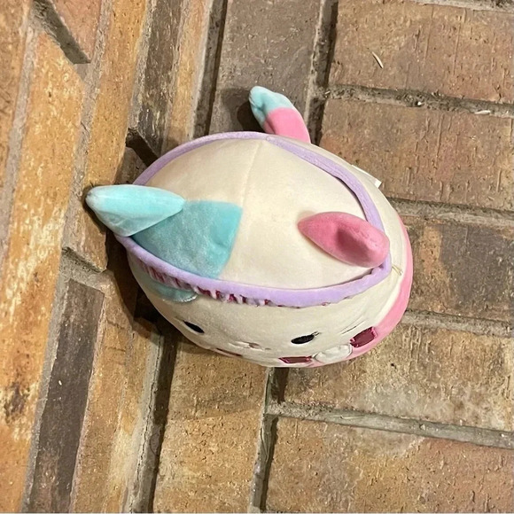 Squishmallows Wellness Squad Caryl The Cat I Don't Sweat, I Sparkle - Picture 5 of 10